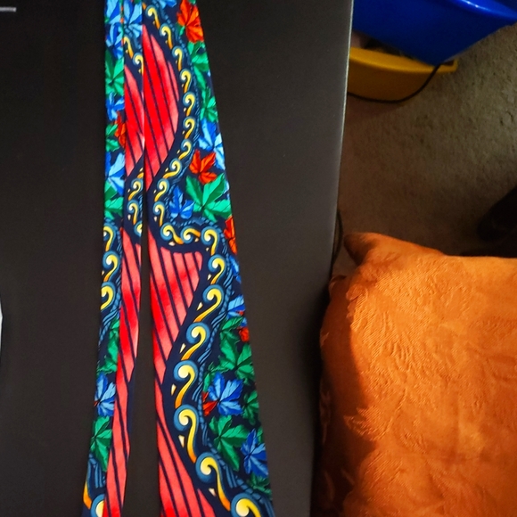 Rush Limbaugh "No Boundaries Collection" tie - Picture 3 of 3